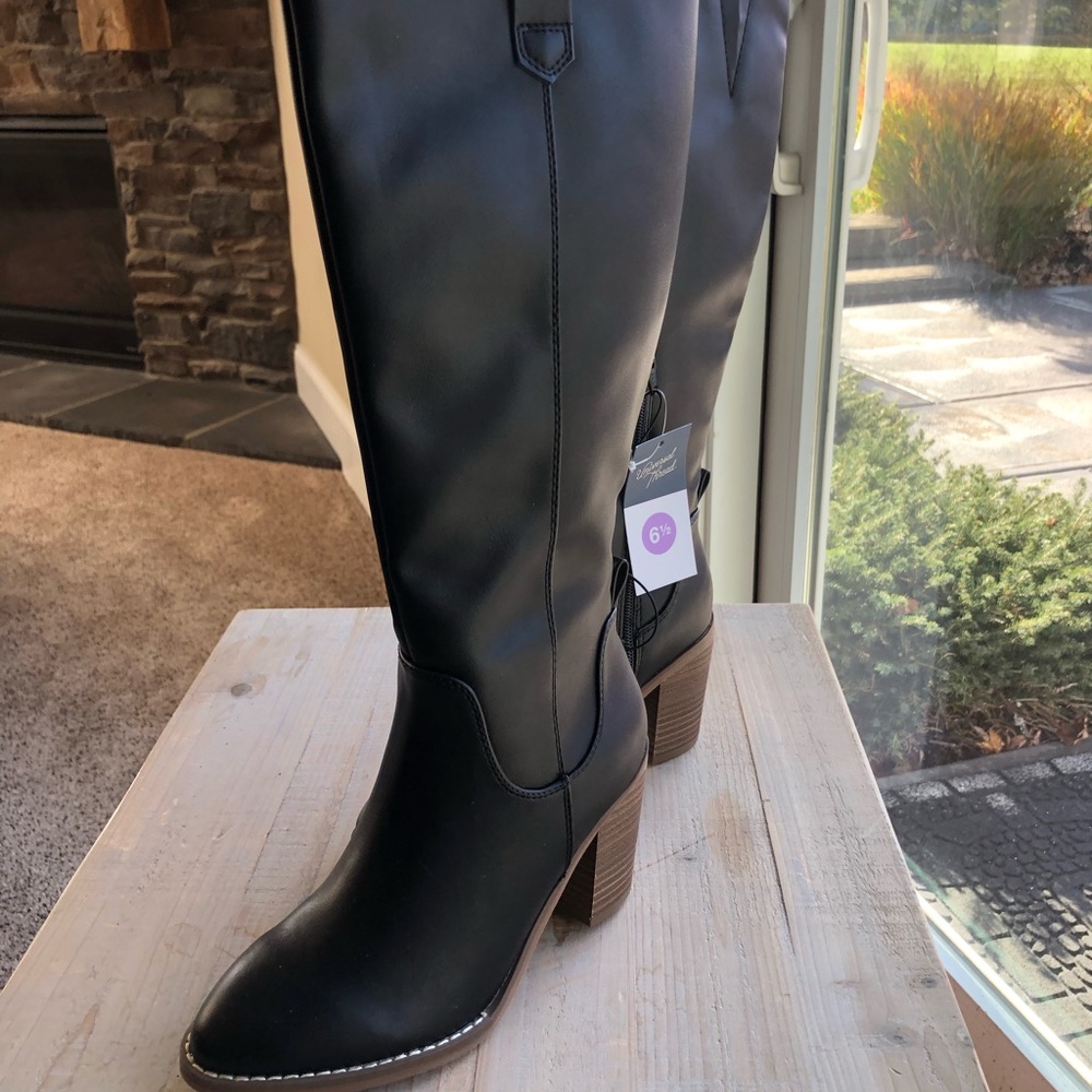 ๐ Universal Thread | Davina Boots - Picture 3 of 8